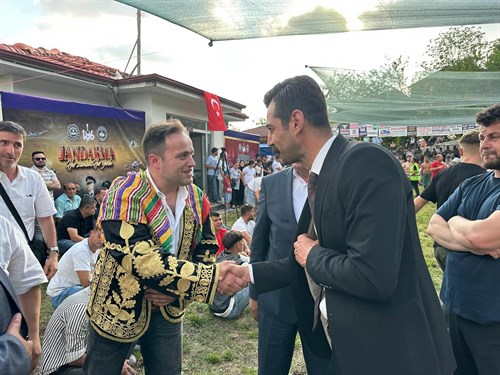 BAŞKAN VEKİLİ ŞAMİL KESER 204. YANAZ KARAKUCAK GÜREŞLERİNİ İZLEDİ