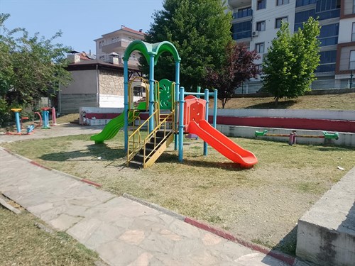 PARK VE DİNLENME ALANLARINDA BAKIM VE TEMİZLİK ÇALIŞMASI