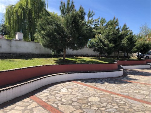 PARK ALANLARINDA ÇEVRE TEMİZLİĞİ YAPILIYOR